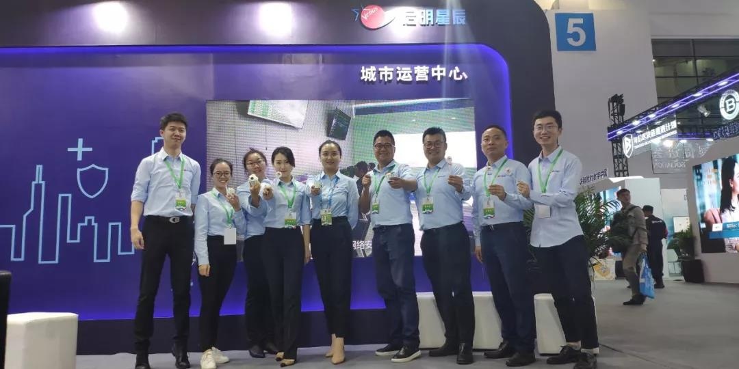 �����պͲŻ���һ����Ϲ�NG����Сͬ����